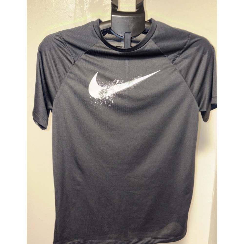 Nike Dri-FIT Boys XL Black Graphic Swoosh Short Sleeve Athletic Shirt